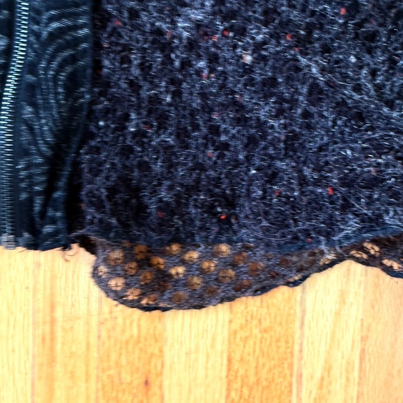 Unique 90s Edgy textured charcoal knit coat/cardigan 🖤 - Picture 10 of 12